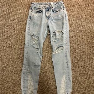 White washed boyfriend ripped jeans